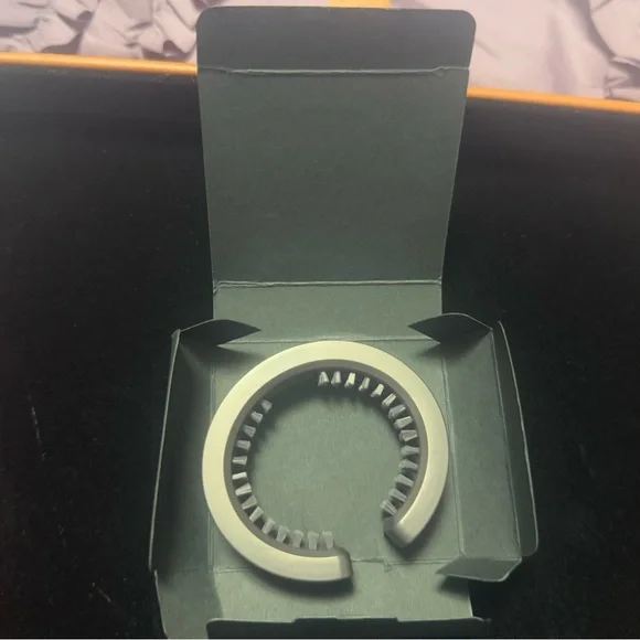 Dyson Airwrap Complete Styler – US Plug (100–127V) in Nickel/Fuscia FREE SHIP! - Picture 16 of 16